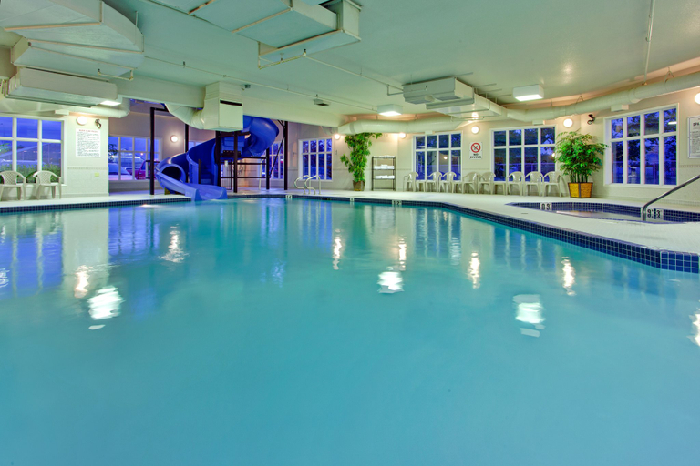 Sport & Beauty 2, Holiday Inn Express & Suites AIRDRIE-CALGARY NORTH by IHG, Division No. 6