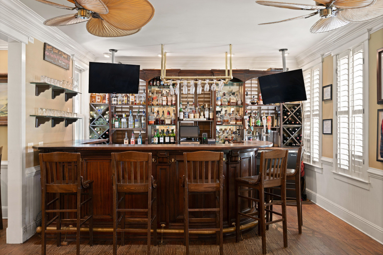 Food & Drinks 4, Village Inn and Pub - Adults Only, Glynn