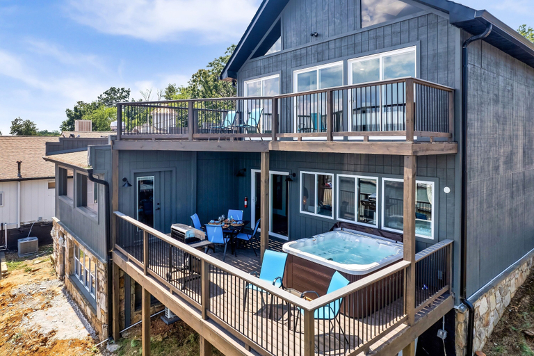 Sport & Beauty 5, Luxury Lakehouse, Jefferson