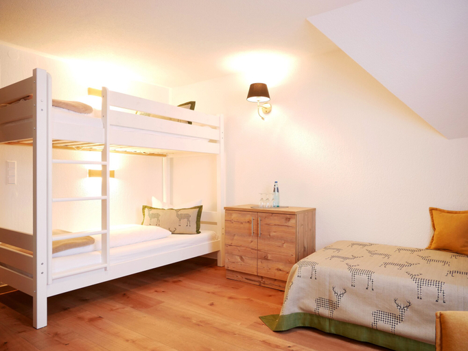 Bedroom 3, Hotel Hochfirst, Breisgau-Hochschwarzwald