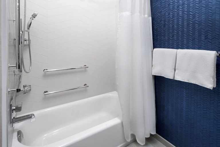 Bathroom 5, Fairfield Inn & Suites by Marriott Denver Airport, Denver