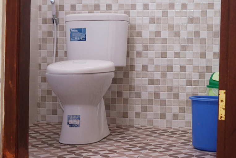 Bathroom 17