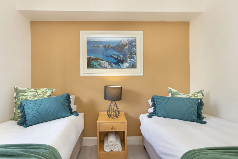 Bedroom 4, Van Riebeeck 12, City of Cape Town
