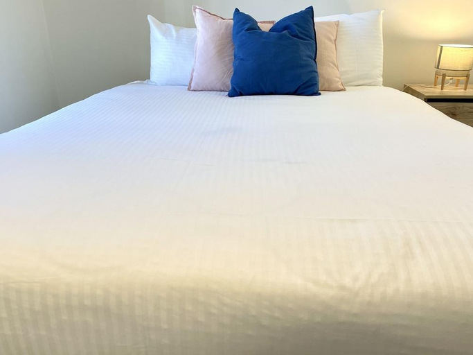 Readyset Apartments at Empire, Melbourne