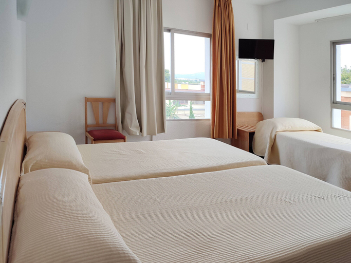 Bedroom 4, Hotel Porto, Valencia