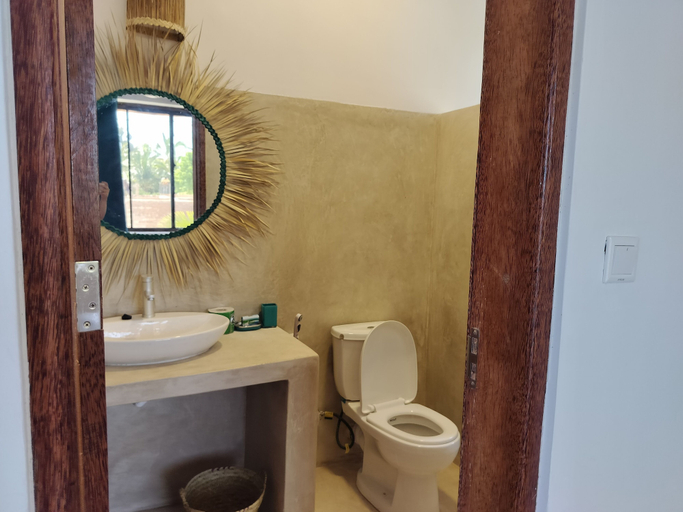 Bathroom 4, Sand Beach Palm Residence, Kusini