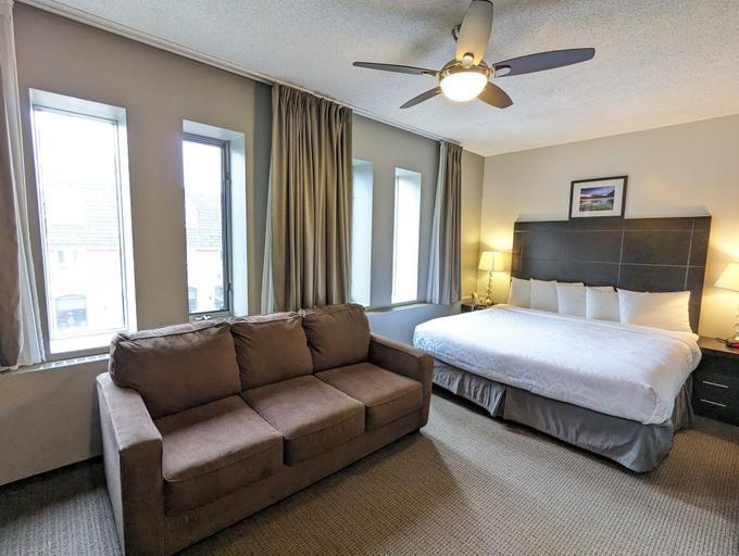 Bedroom 2, King Edward Hotel, Division No. 15