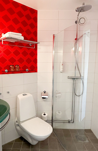 Bathroom 3, Good Morning Örebro, Örebro