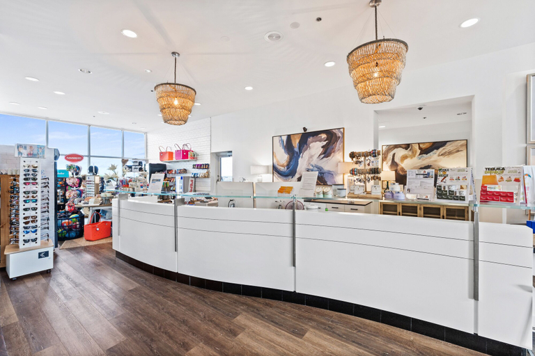 Food & Drinks 5, Sterling Breeze by Panhandle Getaways, Bay