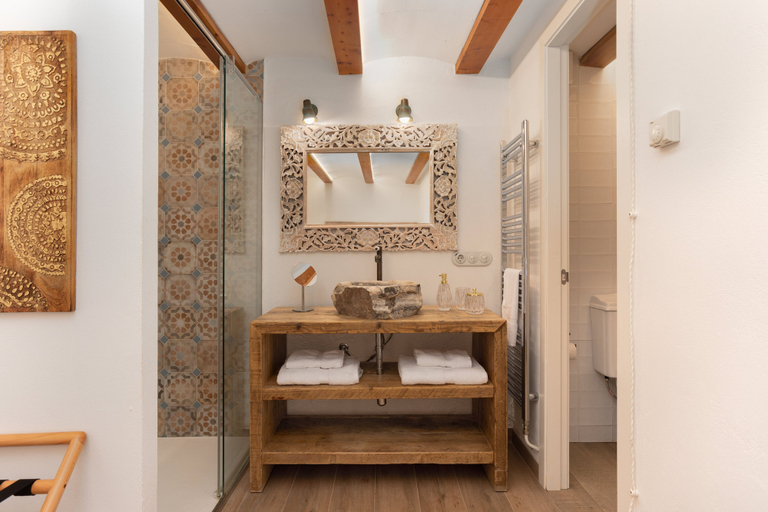 Bathroom 4, Can Font de Muntanya, Girona