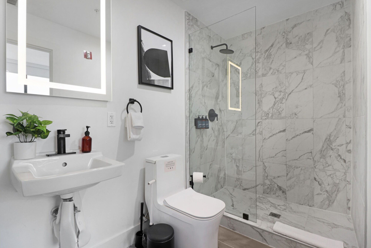 Bathroom 4, Roami at Metro Park, Miami-Dade