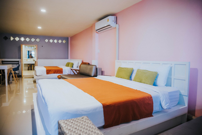 Bedroom 12