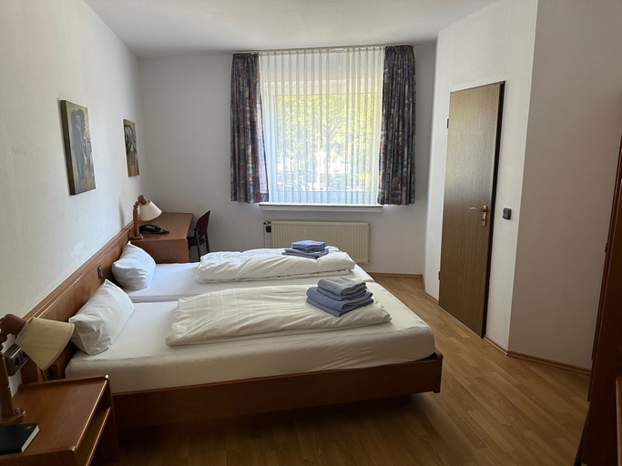 Bedroom 2, Hotel Stimbergpark, Recklinghausen