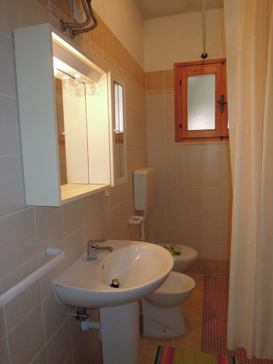 Bathroom 5, Villa with private garden and own barbeque - By Beahost Rentals, Venezia