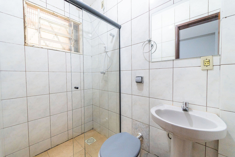 Bathroom 3, Ap 77 m2 Até 7Hóspedes Wi-Fi 1G, Brasília