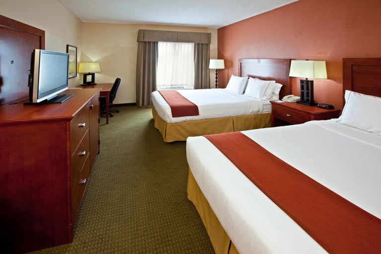 Bedroom 5, Holiday Inn Express & Suites BEDFORD by IHG, Lawrence