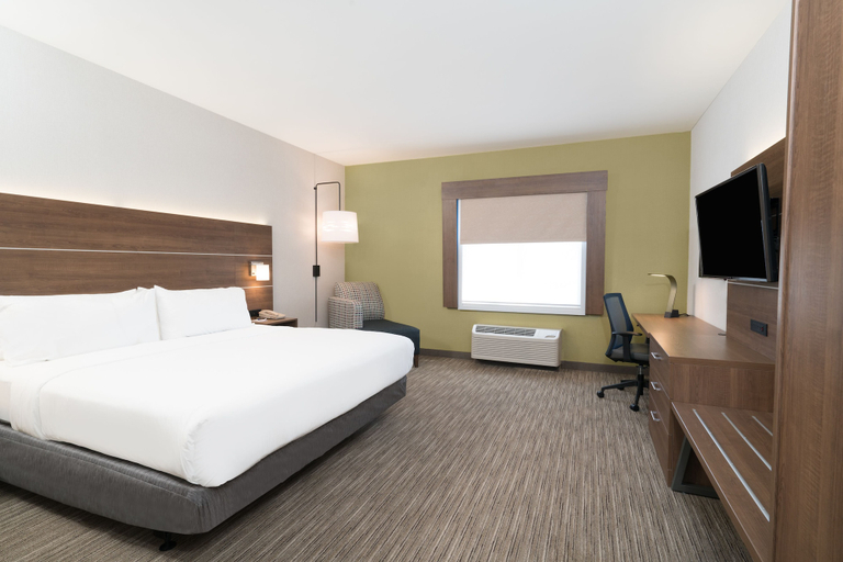 Bedroom 5, Holiday Inn Express RADCLIFF - FORT KNOX by IHG, Hardin