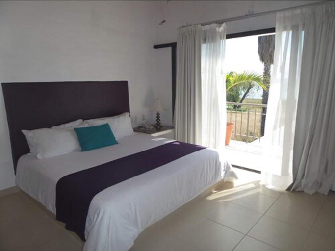 Bedroom 3, La Ribereña, Chapala