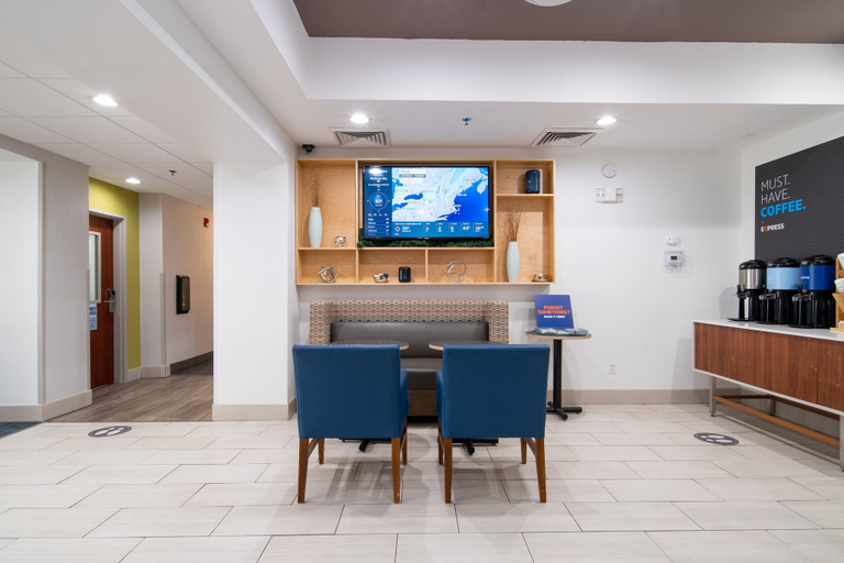 Others 2, Holiday Inn Express & Suites BEDFORD by IHG, Lawrence