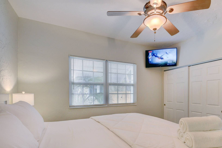 Bedroom 3, Sunset Home West Palm Beach/close to Downtown/ Shops/ Pet Friendly, Palm Beach