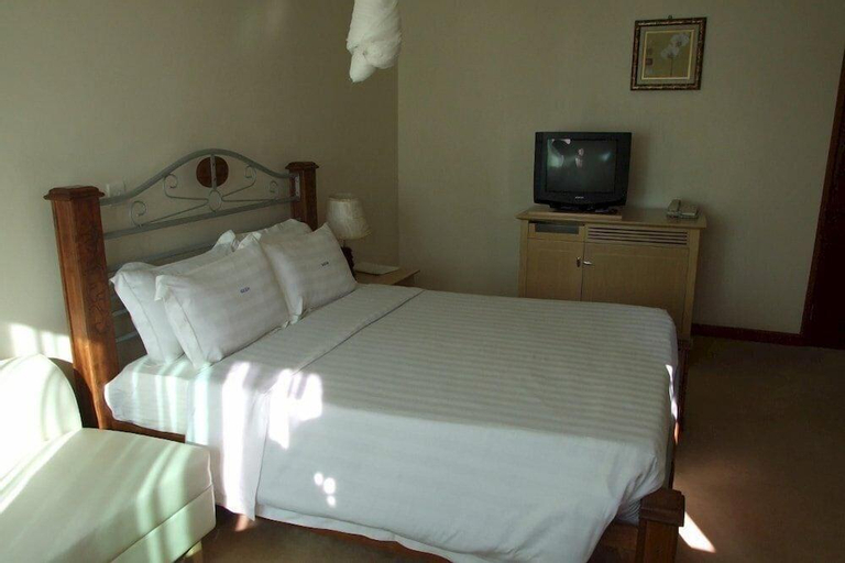 Bedroom 5, Gulu Churchill Courts Hotel, Gulu