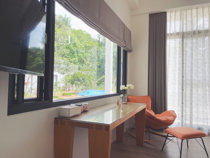 Others 4, Dear house, Nantou