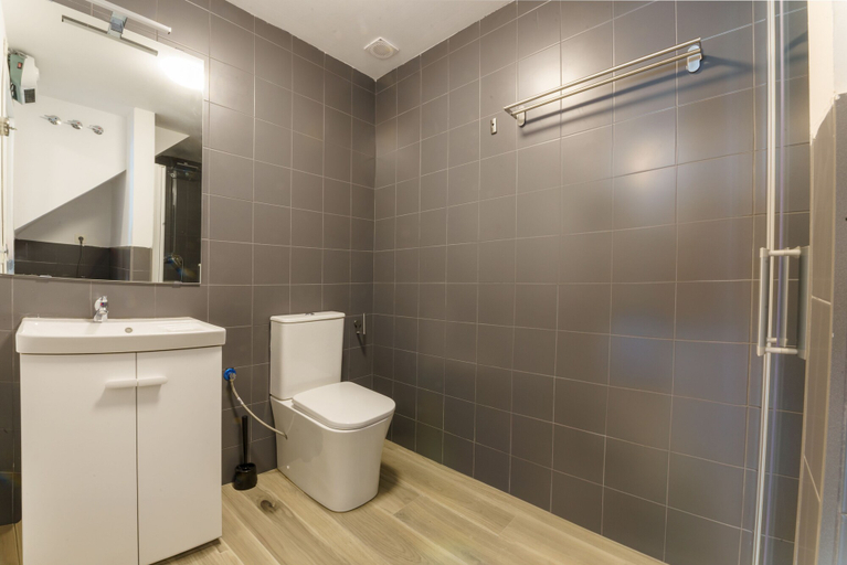 Bathroom 4, APARTAMENTOS MAPAMUNDI, Badajoz