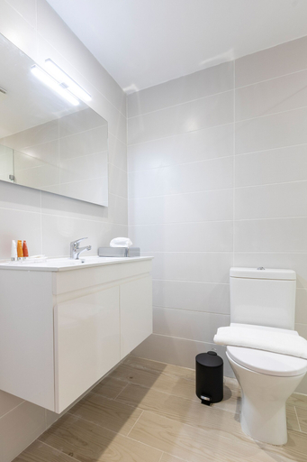 Bathroom 4, G Hotel by JL, St Julian's