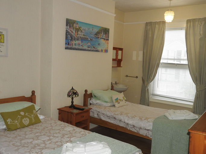 Bedroom 2, Beaches Bandb, Torbay
