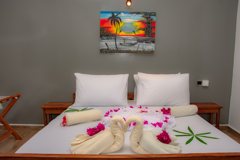 Bedroom 3, little pompeii boutique hotel - adults only, Kusini