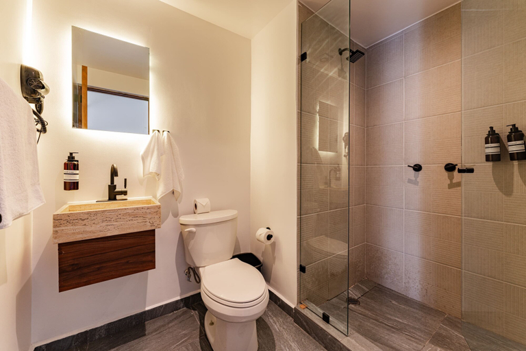 Bathroom 3, Santa Maria Apartments by VH, Mexico City