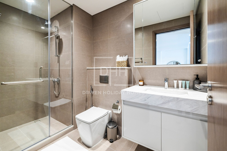 Bathroom, DHH Burj Royale Downtown Dubai, Dubai