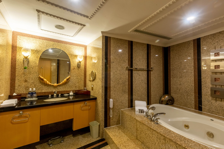 Bathroom 6