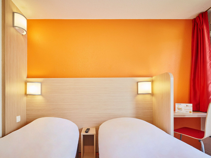 Bedroom 3, Hôtel Premiere Classe Melun Senart - Vert Saint Denis, Seine-et-Marne
