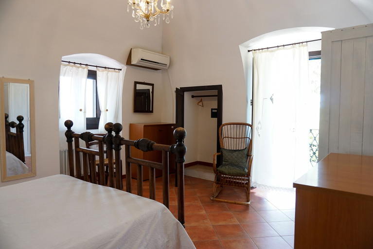 Bedroom 2, Dal Canonico, Bari