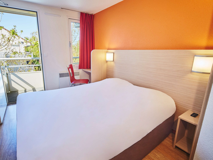 Bedroom 5, Hôtel Premiere Classe Melun Senart - Vert Saint Denis, Seine-et-Marne