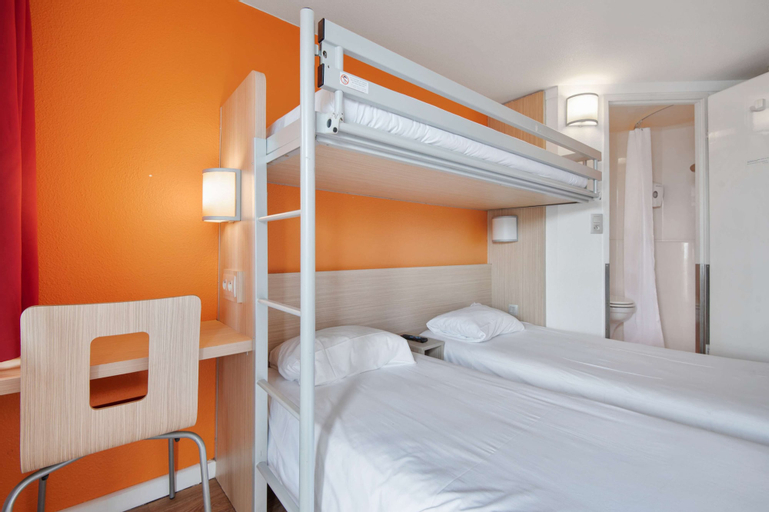 Bedroom 13