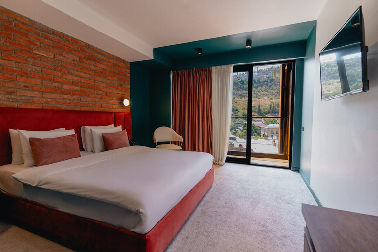 Bedroom 3, About Sololaki, Tbilisi