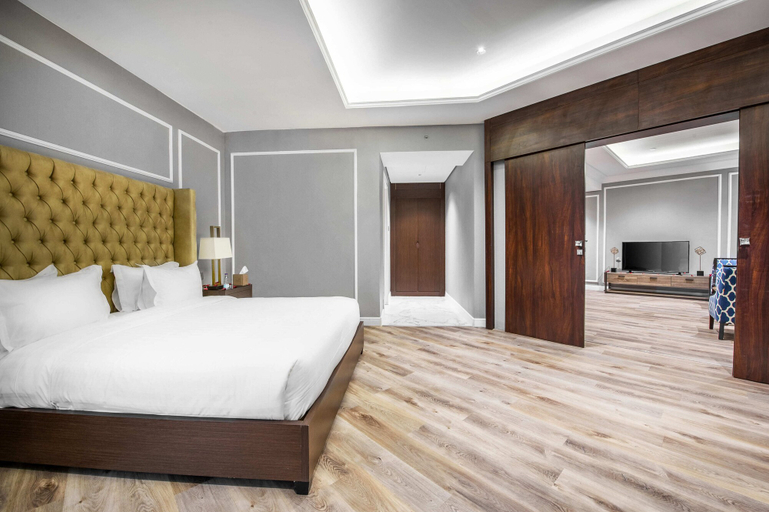 Bedroom 3, Suknai Royal Hotel
