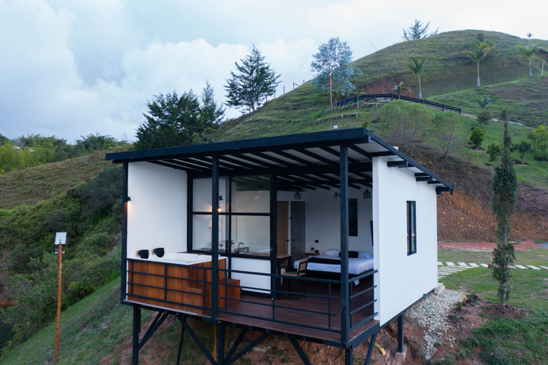 Exterior & Views 5, Laze Lake, Peñol