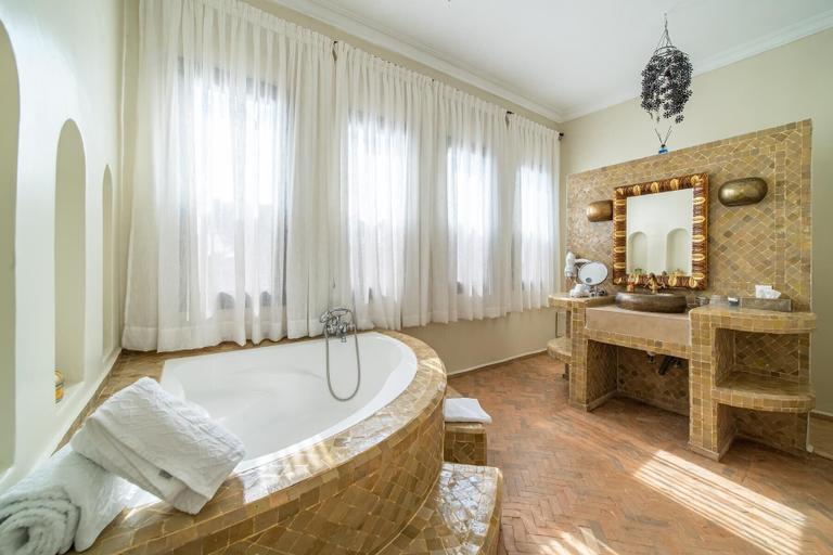 Bathroom 3, Villa Chems, Marrakech