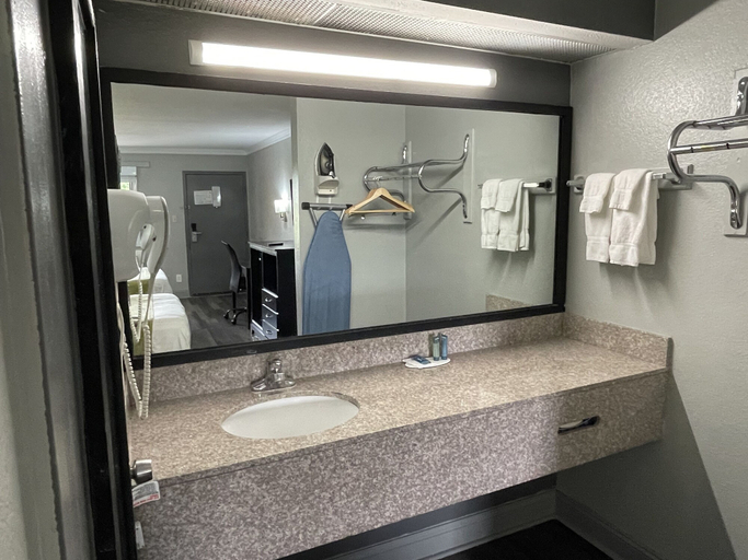 Bathroom 5, Homestay Horn Lake / Southaven MS, Desoto
