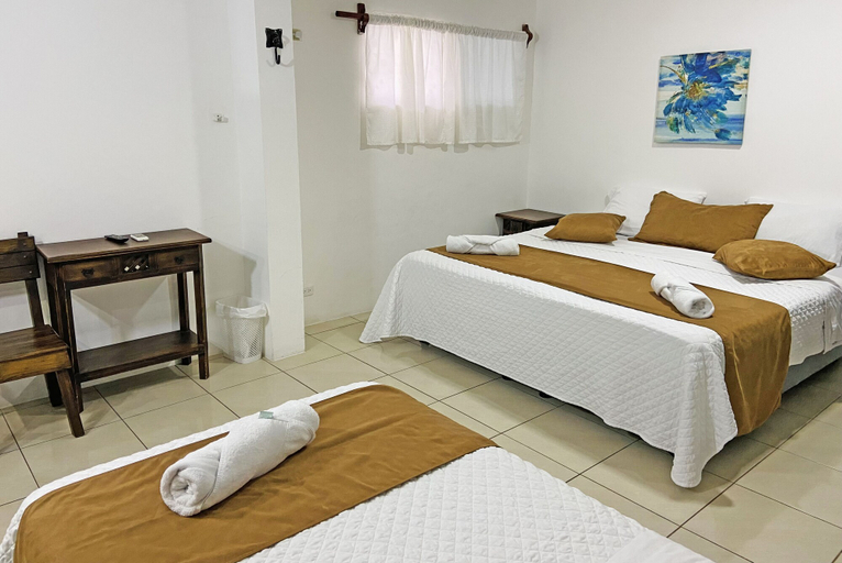 Bedroom 2, Hostal Carpao Lodging, Santa Cruz