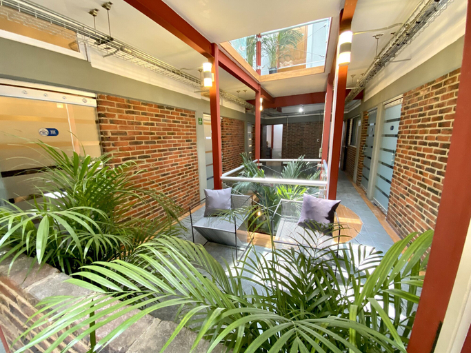 Others 5, RMS Hostal - Reforma, Mexico City