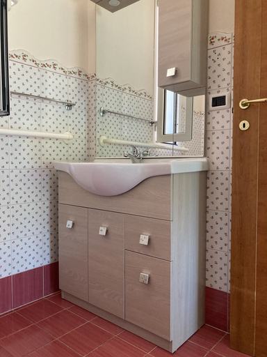 Bathroom 4, Buen Camino SSA, Grosseto