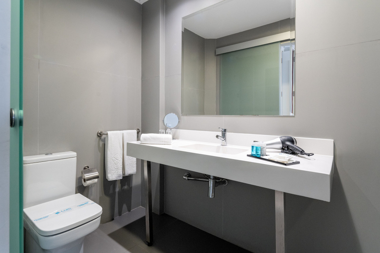 Bathroom 4, Hotel Caserío, Las Palmas