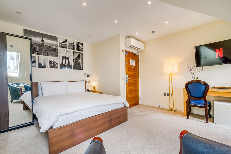 Bedroom 3, London Star Hotel, London