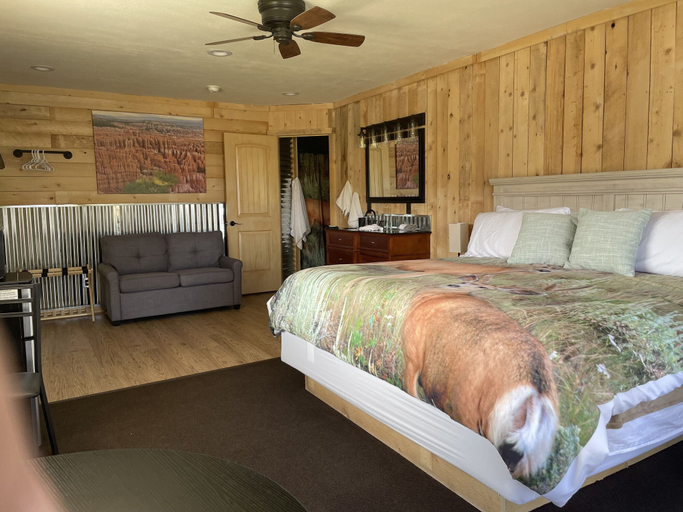 Bedroom 4, Bryce Canyon Country Inn, Garfield
