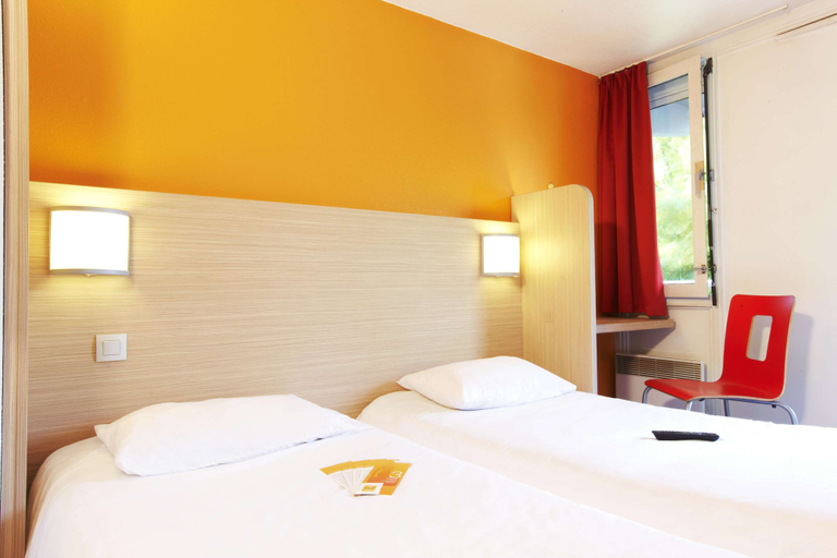 Bedroom 3, Premiere Classe Dijon Sud - Marsannay, Côte-d'Or