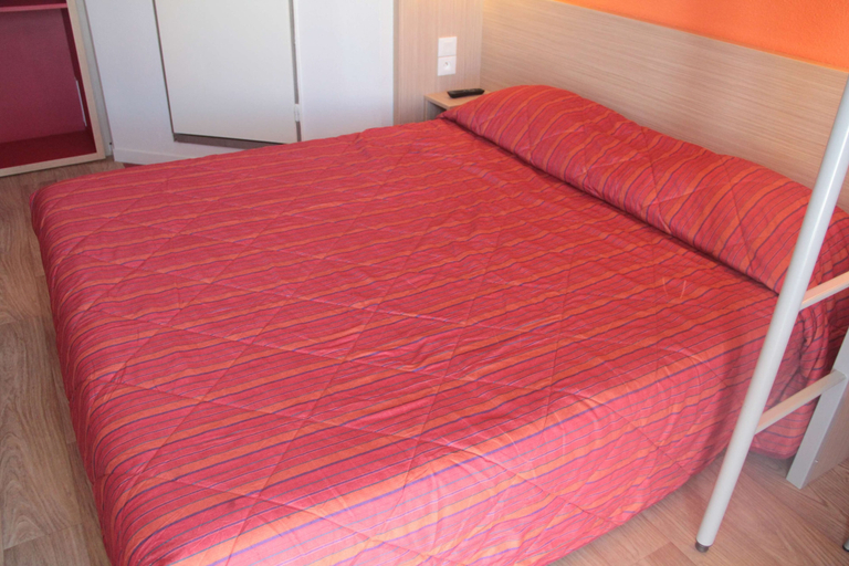Bedroom 3, Premiere Classe Soissons, Aisne